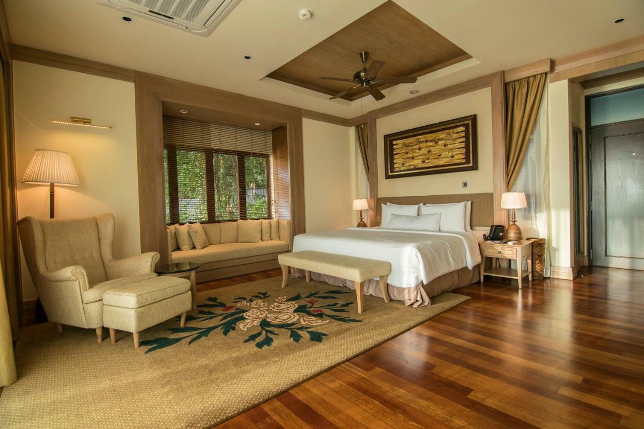 Royale Chulan Cherating Villa Exterior photo