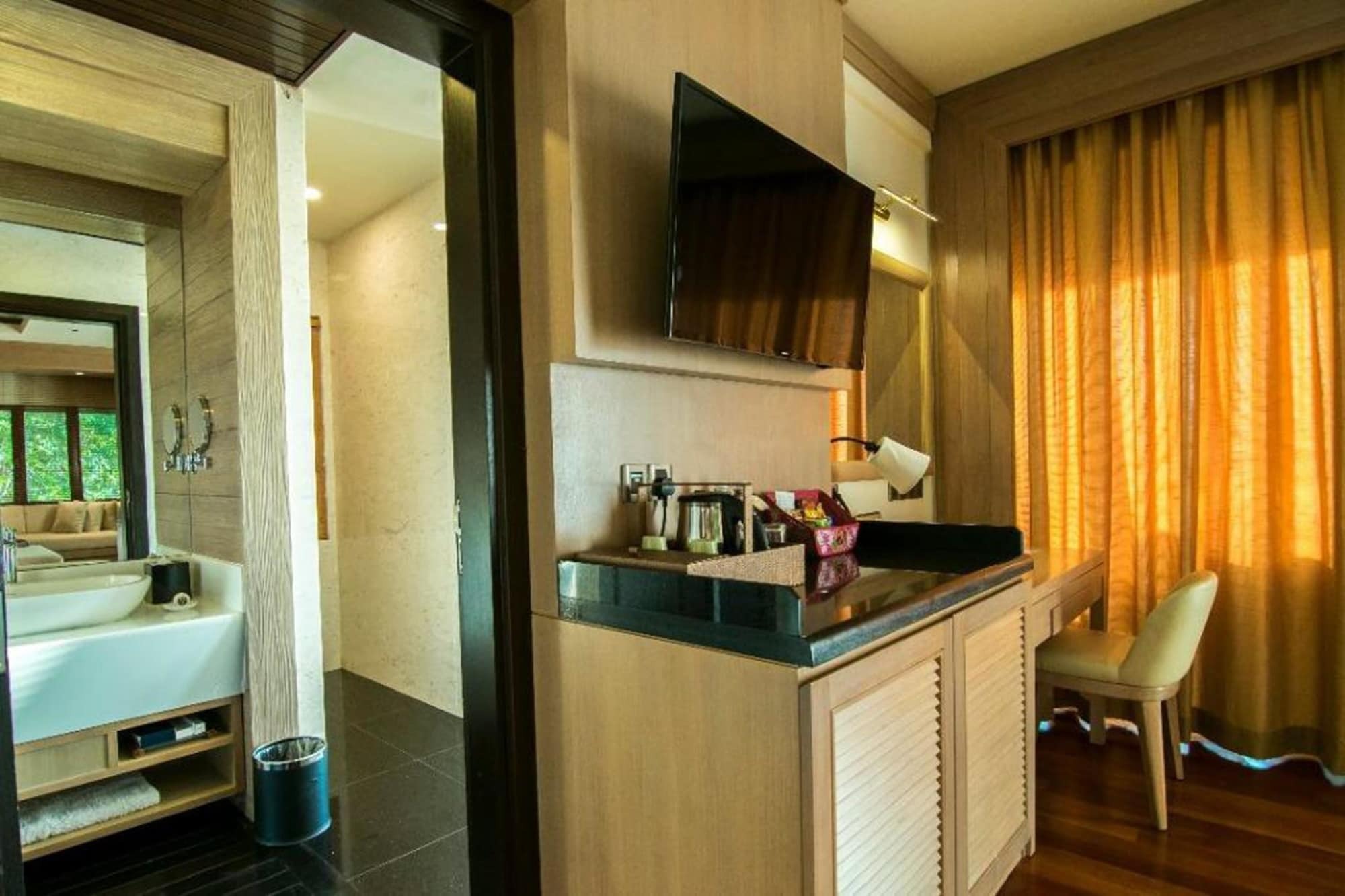 Royale Chulan Cherating Villa Exterior photo